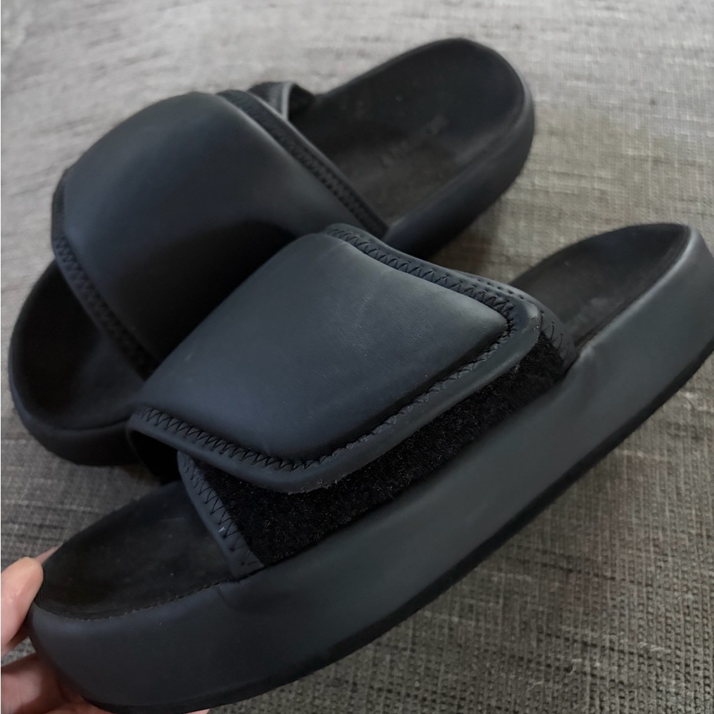YEEZY SEASON 7 BLACK NEOPRENE SLIPPER SLIDES EU37 women’s 7